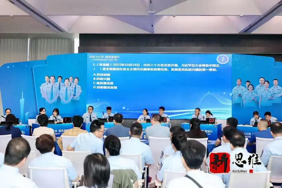 汕头抢答器出租-选手抢答环节比赛中